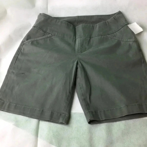 Jageans shorts 4 - Picture 2 of 16